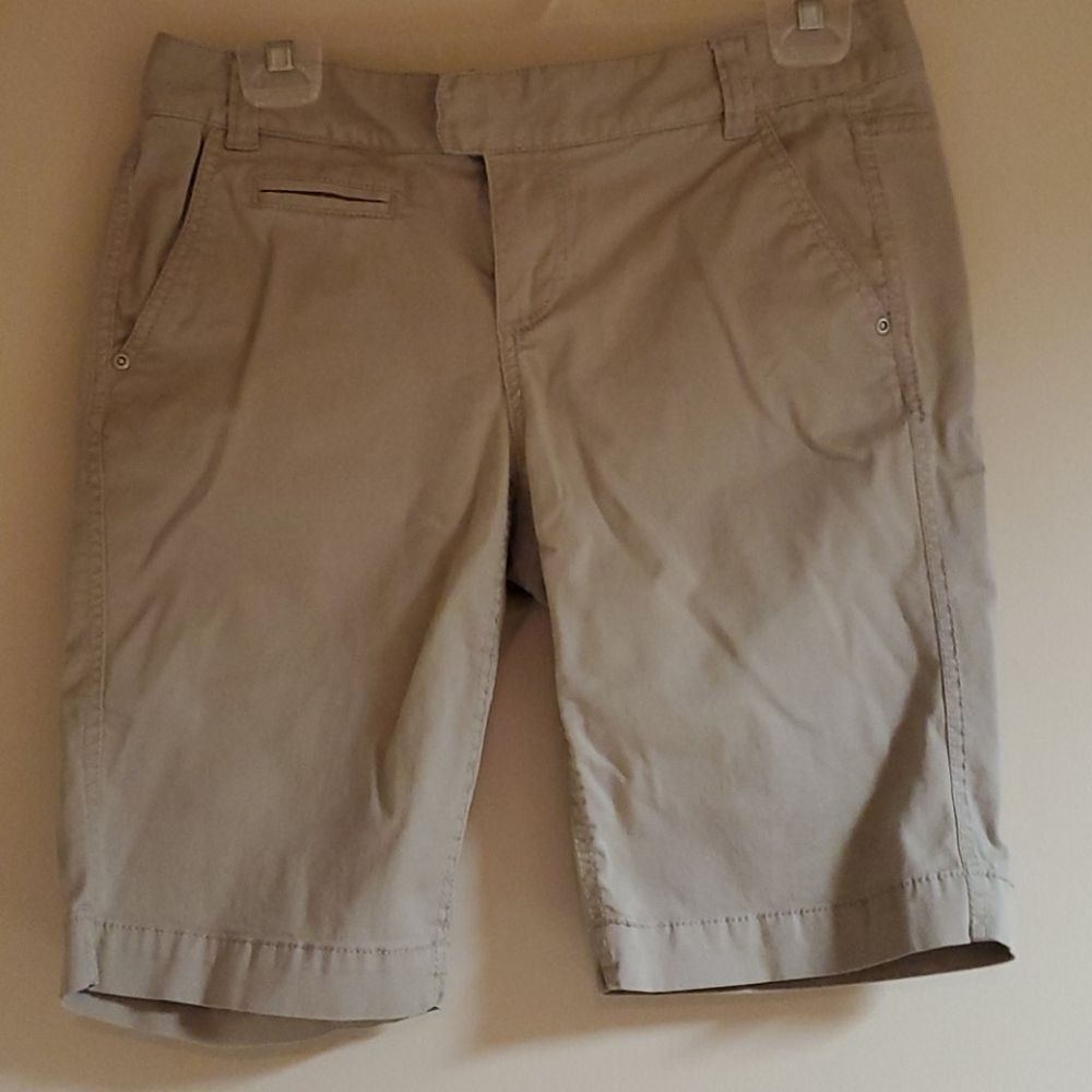 DKNY Bermuda Short